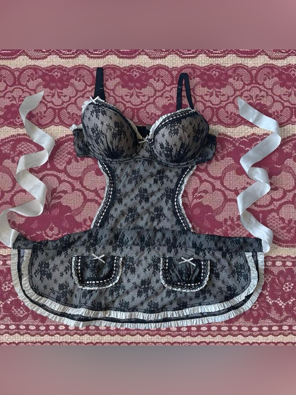 Vintage VS 2009 "Sexy Little Things" Lace Maid Apron